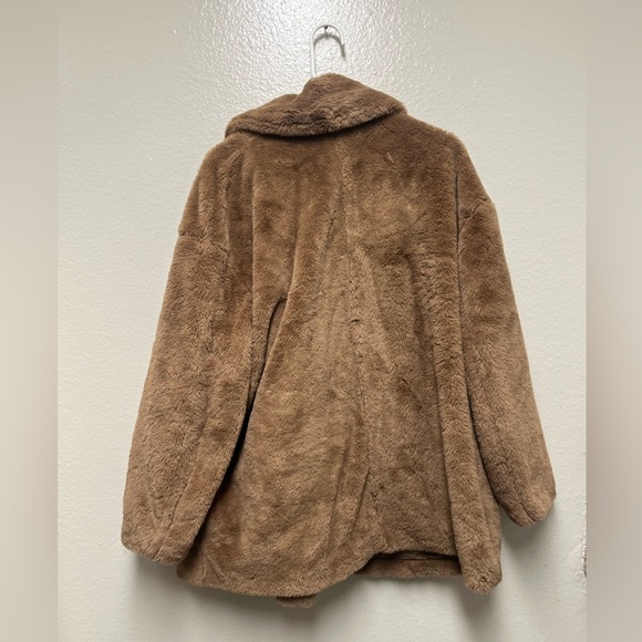 H&M Tan Teddy Jacket Plush Oversized Design - Picture 13 of 13
